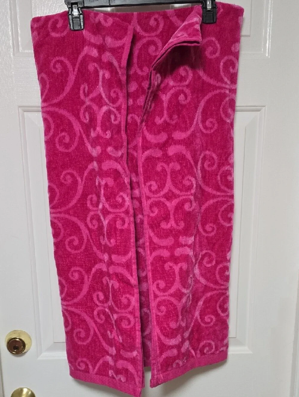 Disney Princess Pink Beach Towel Size 34in x 63in